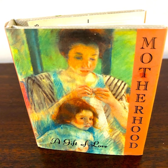 MOTHERHOOD Mini Book - Picture 1 of 9